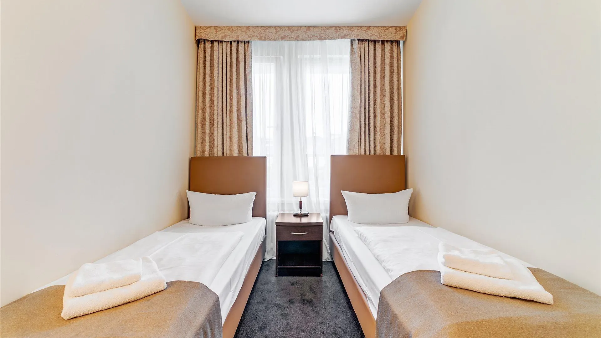 Upper Room Hotel Kurfuerstendamm Berlin 3*,