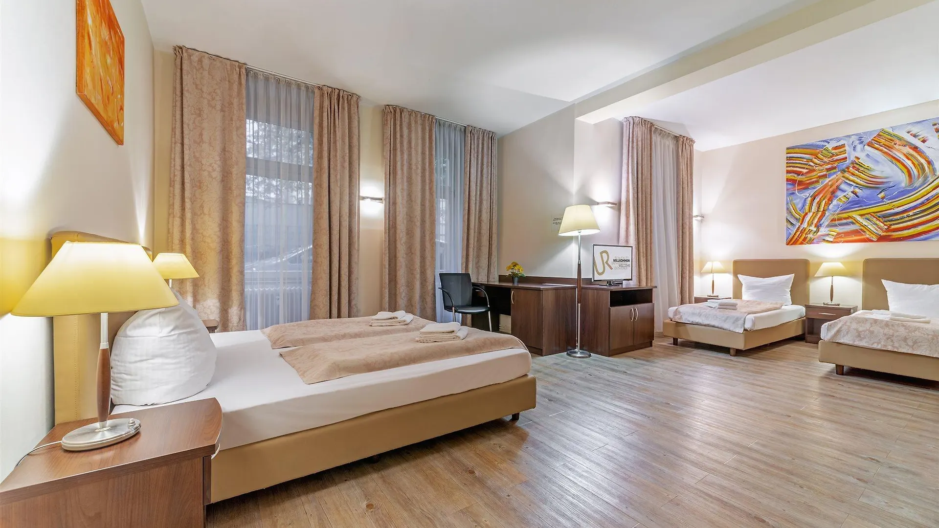 Upper Room Hotel Kurfuerstendamm Berlin Almanya