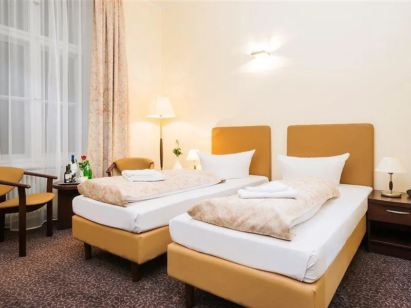 Upper Room Hotel Kurfuerstendamm Berlin Almanya