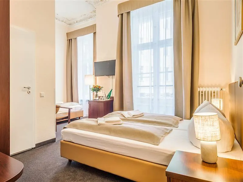 ***  Upper Room Hotel Kurfuerstendamm Berlin Almanya