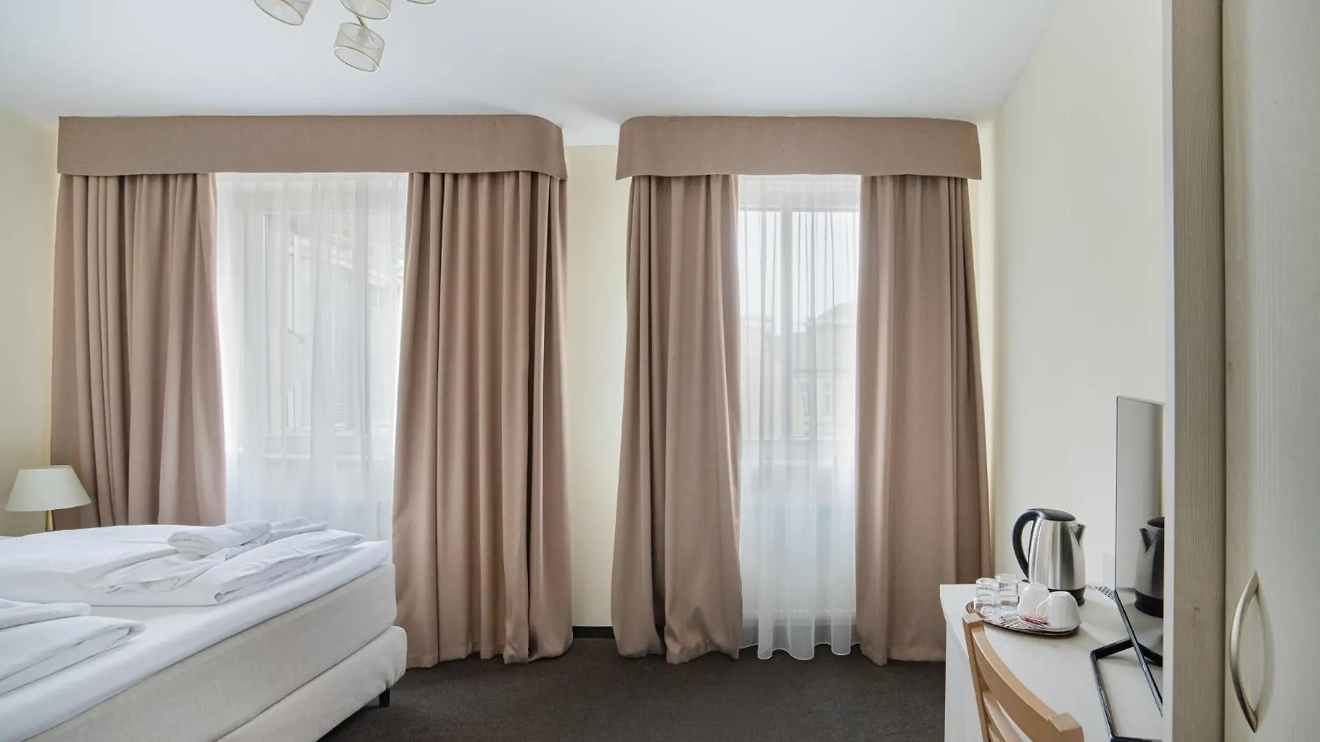 Upper Room Hotel Kurfuerstendamm Berlín 3*,  Německo