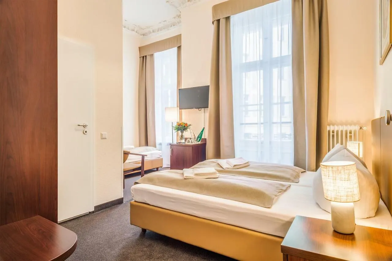 ***  Upper Room Hotel Kurfuerstendamm Berlín Německo